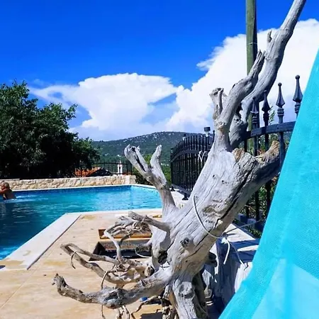 빌라 Kristal House Vinišće
