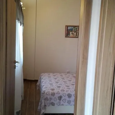 Kristal House